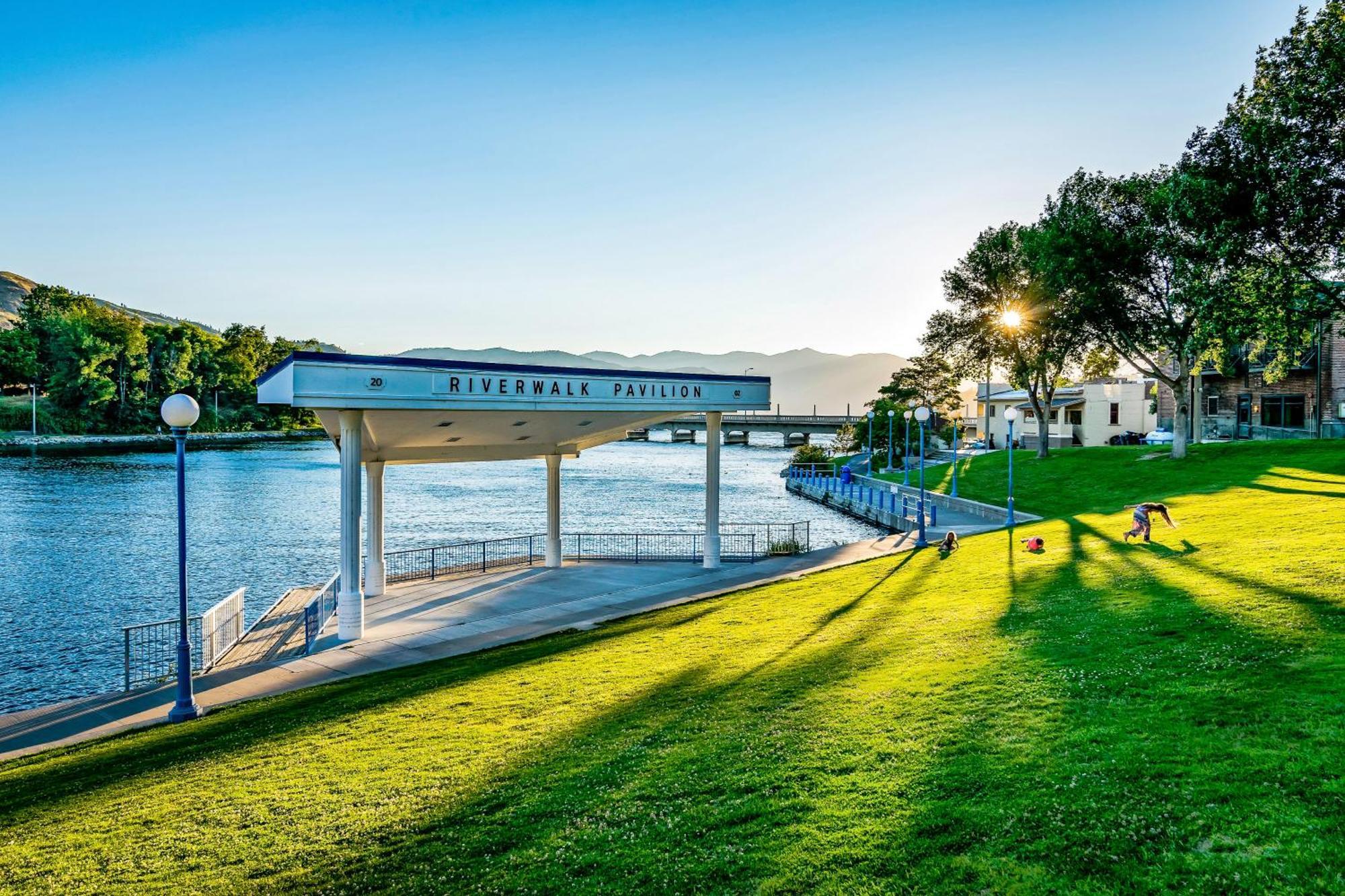 Chelan Resort Suites: Comfort By The Lake #201 Eksteriør billede